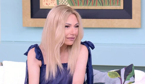 Επέστρεψε στο Happy Day η Τίνα Μεσσαροπούλου: Ο Γιώργος Μυλωνάκης είναι όρθιος, μιλάει κανονικά και κάνει τα πάντα