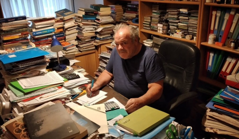 Αντρέας Μαζαράκης: Ο «Εξαρχείων» που τους ένωνε όλους δεν μένει πια εδώ
