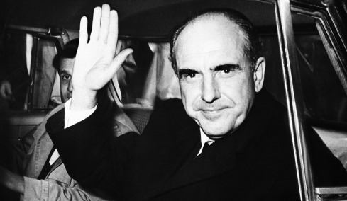 Πού... χάθηκε το ΠΑΣΟΚ 30 χρόνια μετά τον Ανδρέα: Ο Παπανδρέου ακόμα γοητεύει όχι όμως και οι «απόγονοι» του