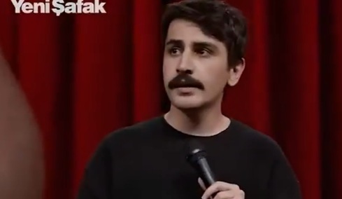 Εισαγγελική έρευνα σε βάρος Τούρκου κωμικού: Χαρακτήρισε «δικτάτορα» τον Ερντογάν, αστειεύτηκε με το Κοράνι σε stand-up παράσταση