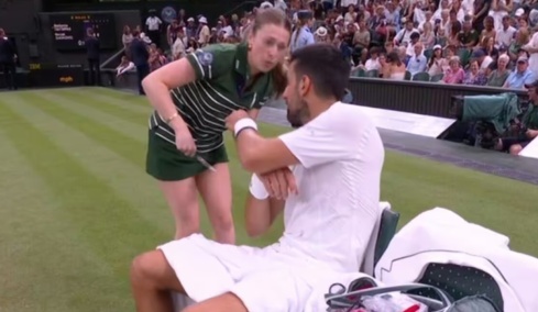 Η φάρσα του Τζόκοβιτς σε ball girl στο Wimbledon που έγινε viral, δείτε βίντεο 