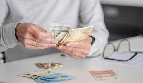 Συνταξιοδοτικό: H Ελλάδα πλήρωσε νωρίς, η Γερμανία πληρώνει τώρα