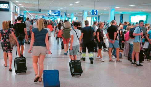 Γιατί βρέθηκε η Ελλάδα στο ευρωπαϊκό «βάθρο» των χωρών με τις μεγαλύτερες καθυστερήσεις στις πτήσεις, τι λένε οι ελεγκτές εναέριας κυκλοφορίας