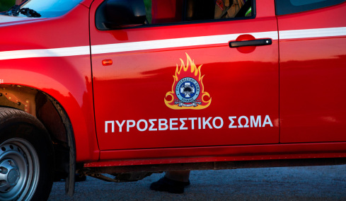 Φωτιά σε μεταφορική επιχείρηση και καρότσα φορτηγού τα ξημερώματα στο Καλοχώρι Θεσσαλονίκης - Προκλήθηκαν υλικές ζημιές