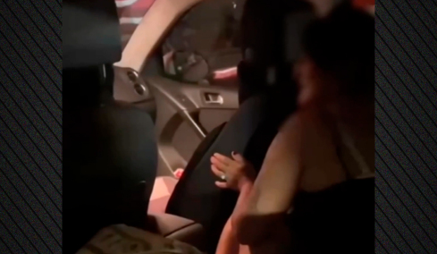 Παράνομο ζευγάρι έγινε viral στην Τουρκία αφού τους έπιασαν σε... στενές επαφές σε πάρκινγκ εμπορικού κέντρου, δείτε βίντεο