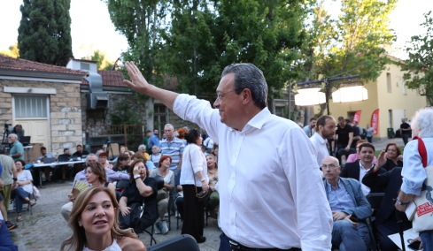 Τα στρατόπεδα στον ΣΥΡΙΖΑ μετά την παραίτηση Φάμελλου: Οργανώνονται Πολάκης, Δούρου, Παππάς, όλο το παρασκήνιο 