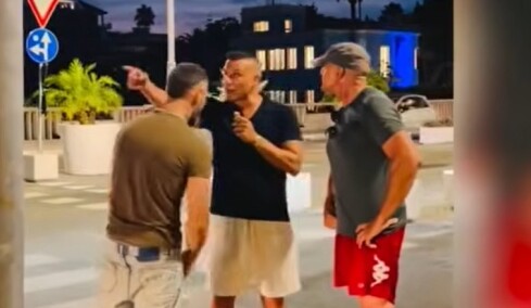 Σάλος στην Ιταλία με ακροδεξιό επιχειρηματία που ξυλοκόπησε μετανάστη και πόσταρε το βίντεο online