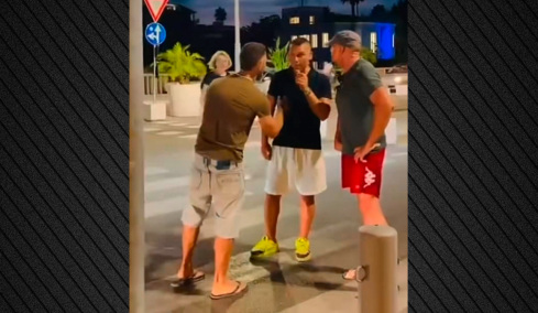 Σάλος στην Ιταλία με ακροδεξιό επιχειρηματία που ξυλοκόπησε μετανάστη και πόσταρε το βίντεο online