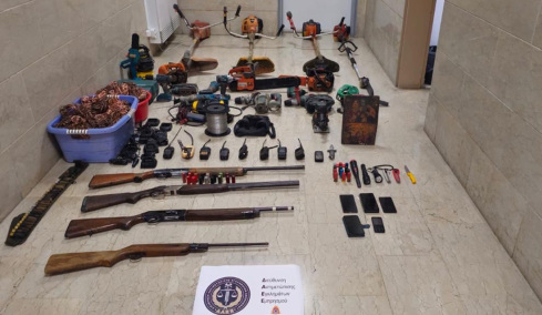 Συνελήφθησαν πρόεδρος κοινότητας και πυροσβέστης για εμπρησμούς στους Γαργαλιάνους, εμπλέκονται σε σωρεία αδικημάτων