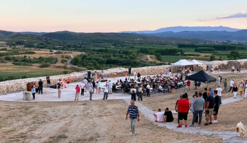 Νέα εποχή για το Κάστρο των Μογλενών: Ολοκληρώθηκε η αποκατάσταση του ιστορικού μνημείου