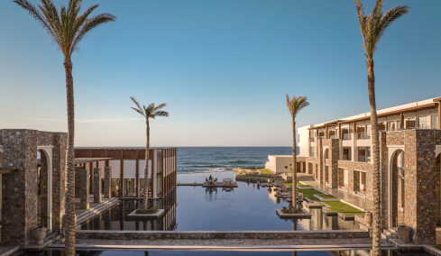 
Δύο resorts-προορισμοί στην Ελλάδα για τις τελευταίες ημέρες του Αυγούστου 