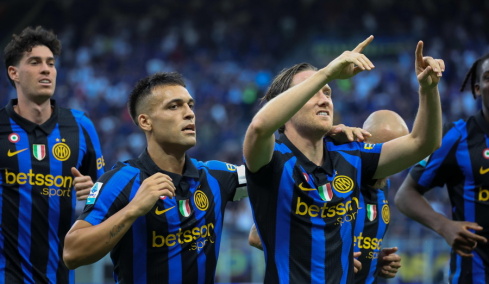 Η Ίντερ διέλυσε 4-1 τη Μόντσα, «τριάρα» της Μπρέντφορντ στην Τότεναμ, σκόραρε ο Δουβίκας κόντρα στην Ουντινέζε, δείτε γκολ από την Ευρώπη