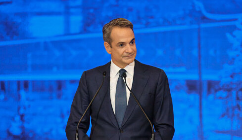 Μισθοί και συντάξεις: Οι αυξήσεις στο τραπέζι για το 2027 – Εισφορές, οικογένειες και νέα μέτρα στη ΔΕΘ
