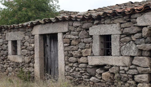 Το χωριό εγκαταλείφθηκε το 1989 και τώρα αγοράστηκε ολόκληρο για 310.000€: Η επένδυση 7 εκατ. ευρώ που θα αναγεννήσει την περιοχή