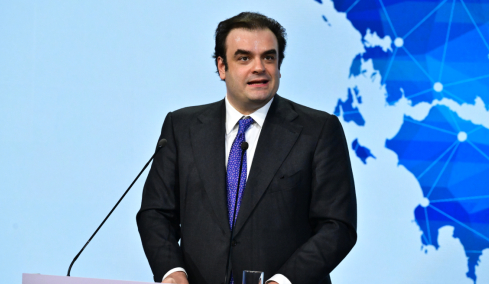 Πιερρακάκης: Με τις πρόωρες αποπληρωμές εξουδετερώνουμε τη δημοσιονομική νάρκη του 2032, δεν θα στείλουμε τον λογαριασμό στα παιδιά μας