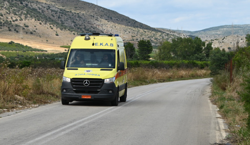 Τραγωδία στην Ευρυτανία: Νεκρός 65χρονος, το αυτοκίνητό του έπεσε σε γκρεμό 80 μέτρων