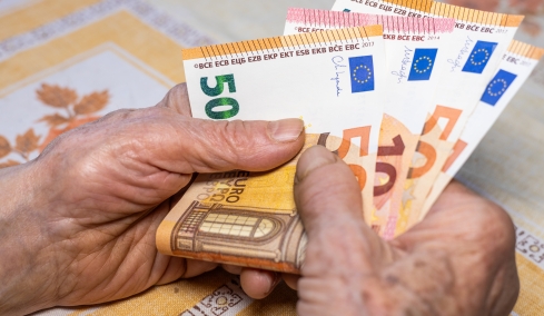 Ο νέος κατώτατος των 1.000 ευρώ και ο υπολογισμός του βάσει αλγόριθμου: Οι δύο νέοι δείκτες που διαμορφώνουν το ύψος του