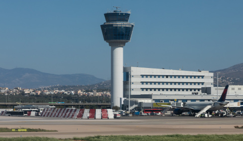 «Μπούκαραν» σε εγκαταστάσεις της Υπηρεσίας Πολιτικής Αεροπορίας στο Ελληνικό και έκλεψαν καλώδια για το σύστημα τηλεπικοινωνιών