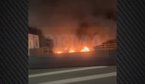 Αυτοκίνητο τυλίχθηκε στις φλόγες στην Πατρών-Κορίνθου στο ρεύμα προς Κόρινθο, δείτε βίντεο