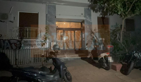 Φρίκη στην Κυψέλη: Βρέθηκε νεκρό βρέφος μέσα σε δοχείο που ήταν κρυμμένο σε βαλίτσα