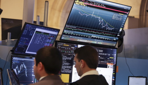 Στο κόκκινο η Wall Street - Πιέσεις από Ιράν, πετρέλαιο και επιτόκια