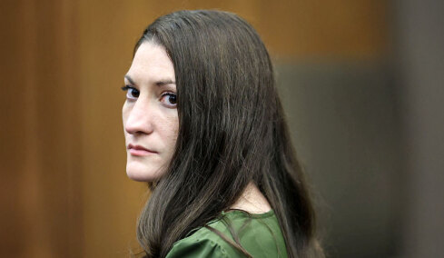 Αδιέξοδο στη δίκη Κλάνσι: Ένας ένορκος κρατά σε αναμονή την ετυμηγορία για τη δολοφονία των τριών παιδιών της 