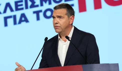 Live o Τσίπρας στη Θεσσαλονίκη: Πρότεινε κατάργηση των Πανελλαδικών, ζήτησε κατώτατο μισθό στα 1000 ευρώ και ΦΠΑ 6% στα βασικά προϊόντα