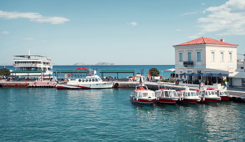 Έκλεψαν 40.000 ευρώ από σπίτι στις Σπέτσες και το έσκασαν με θαλάσσιο ταξί, τους συνέλαβαν στην Αργολίδα 