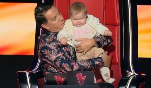 Το αντίο πρώην παίκτριας του The Voice που ο Γιώργος Μαζωνάκης είχε προτείνει να βαφτίσει το παιδί της: Νονέ μας, θα είμαστε για πάντα οικογένεια