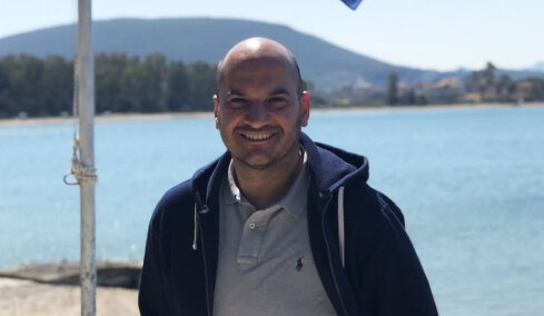 «Δεν έχω καμία σχέση με τα πρόσωπα που αναφέρονται για τον θάνατο του Γιώργου Μαζωνάκη» λέει ο Διοικητής της 6ης ΥΠΕ, Ηλίας Θεοδωρόπουλος