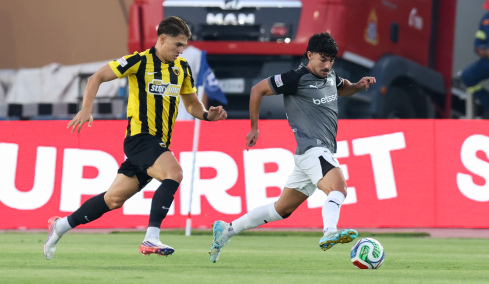 Teamtalk για Καλοσκάμη: «Ζήτησε να φύγει από την ΑΕΚ, τον παρακολουθούν Γουέστ Μπρομ και Σαουθάμπτον»