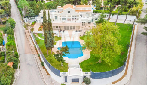 Ο εφοπλιστής Βαφειάς βγάζει προς ενοικίαση την πρώην βίλα της οικογένειας Κασσελάκη στην Εκάλη