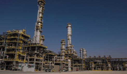 Στα πρόθυρα ενεργειακού εφιάλτη η Ευρώπη: Η Saudi Aramco ακυρώνει ή μεταθέτει παραδόσεις αργού πετρελαίου προς ευρωπαϊκά διυλιστήρια
