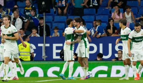 Εσπανιόλ-Έλτσε 1-3: Θρίαμβος με δέκα παίκτες και πρώτη νίκη στη LaLiga, δείτε τα γκολ