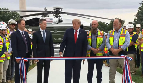 trump_leukos_oikos_hor
