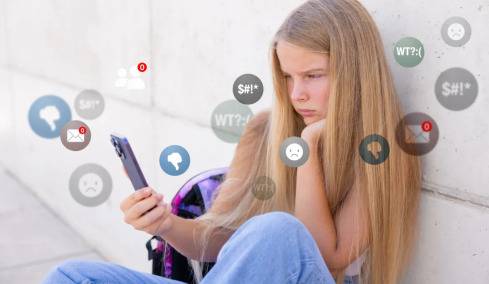 Εμμονή με τα social media για 1 στους 2 εφήβους στην Ελλάδα – Τα στοιχεία του Ιδρύματος «Σταύρος Νιάρχος»