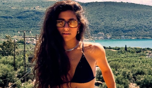 Βουτιές στη θάλασσα, καφέδες και πανσέληνος: Το άλμπουμ από το «Σεπτέμβριος εδώ» της Μαρίνας Σπανού, δείτε φωτογραφίες