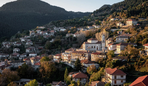 5 υπέροχες διαδρομές με αυτοκίνητο στην Πελοπόννησο, μέσα στη Φύση