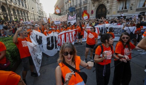 Χιλιάδες διαδηλωτές στους δρόμους της Μαδρίτης ζητούν μέτρα μετά την έξωση της 87χρονης ΑμεΑ Μαρικάρμεν