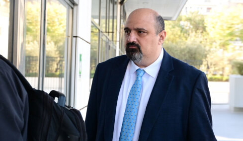 Στο Ειδικό Δικαστήριο για τα Τέμπη ο Τριαντόπουλος - «Προτεραιότητά μου η επιβεβαίωση της αθωότητάς μου, αποσύρομαι από το ψηφοδέλτιο της ΝΔ»