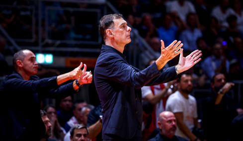Μπαρτζώκας: «Ήταν δύσκολο το νικητήριο σουτ, αλλά ο Καρ εκτέλεσε αμαρκάριστος»