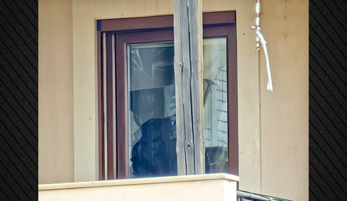 «Απειλούσε πως θα της λιώσει το κεφάλι»: Σοκάρουν οι μαρτυρίες για τον 32χρονο που μαχαίρωσε την πρώην του και τον σύντροφό της στο Λαύριο