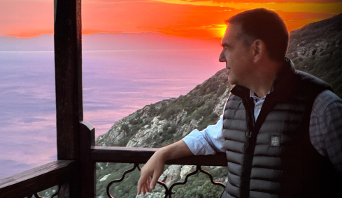 Από το Άγιον Όρος, στο Γεντί Κουλέ σήμερα ο Τσίπρας: Τα πυρά Αδωνι και Πολάκη και οι δίαυλοι με την Αθωνική Πολιτεία