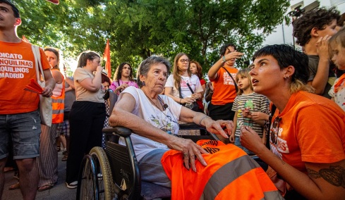 Μαρικάρμεν Αμπασκάλ: Πέθανε η 87χρονη-σύμβολο των διαδηλώσεων κατά της στεγαστικής κρίσης στην Ισπανία