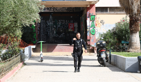 Αναστέλλεται η λειτουργία των σχολείων στη Γκράβα την Παρασκευή - Μέχρι την Κυριακή να έχουμε τα πορίσματα για την οσμή, λέει ο Δούκας
