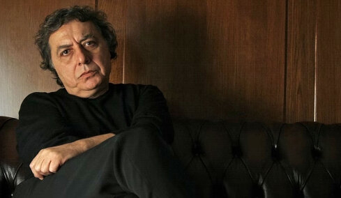 «Είναι σαν το Πάτερ Ημών, ένας μοναχικός θρήνος, δεν είναι χορός για γυναίκες»: Όταν ο Διονύσης Χαριτόπουλος έδινε τον ορισμό για το ζεϊμπέκικο