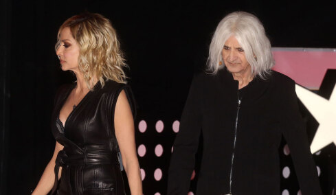 Νέα δήλωση Δημητρακόπουλου: Η Βίσση προσέδωσε μοναδική υπεραξία στο έργο Καρβέλα, δεν μπορεί να της απαγορευτεί να ερμηνεύει τα τραγούδια του
