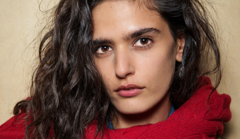 Wavy Hair: Δέκα tip για λιγότερο φριζάρισμα και τέλειους κυματισμούς

