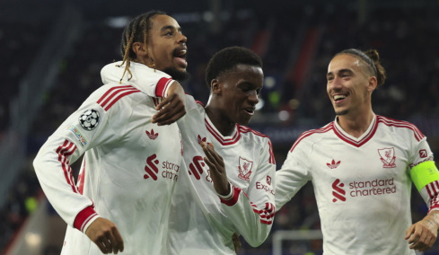 Champions League: Φοβερή Λίβερπουλ 6-3 τη ΛΑΣΚ στην Αυστρία με 2 ασίστ Τσιμίκα, σκόραρε ο Δουβίκας για την Κόμο, δείτε τα γκολ 