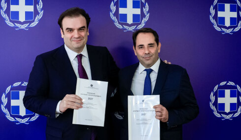 Επιπλέον 4 δισ. ευρώ στην αγορά το 2027: Ποιοι κερδίζουν από αυξήσεις σε μισθούς, συντάξεις και φοροελαφρύνσεις

